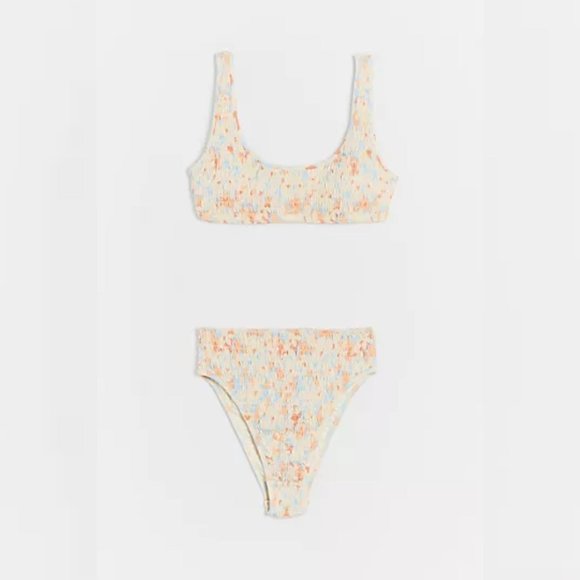 Anthropologie L Space Izzie Smocked Bikini Top - Picture 3 of 8